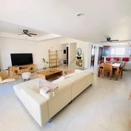 Penthouse Con Piscina Privada Apartment